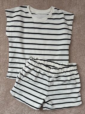 Primark Girls Black & White Striped Tank and Short 2 Piece Set 6-7 years
